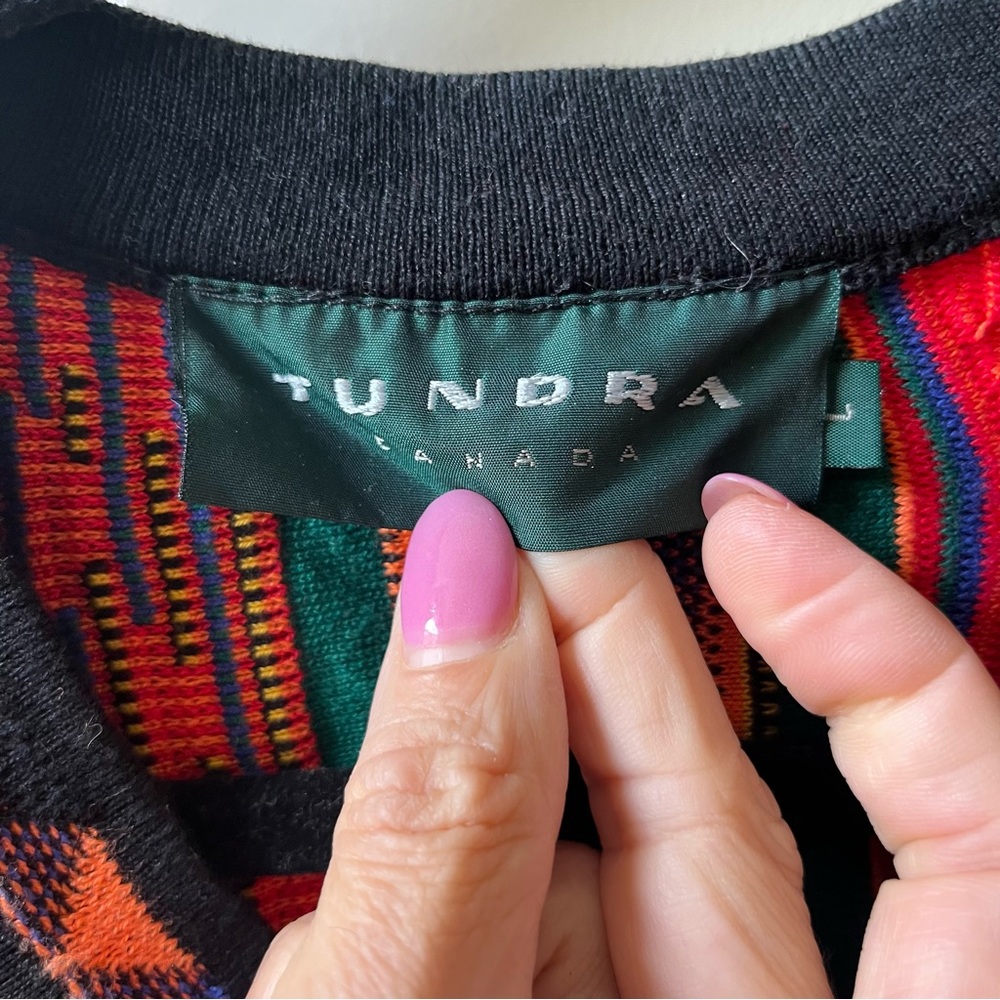 Vintage Tundra Canada Coogi Style Sweater multi-colored 3D knit pattern - Large - Picture 7 of 8